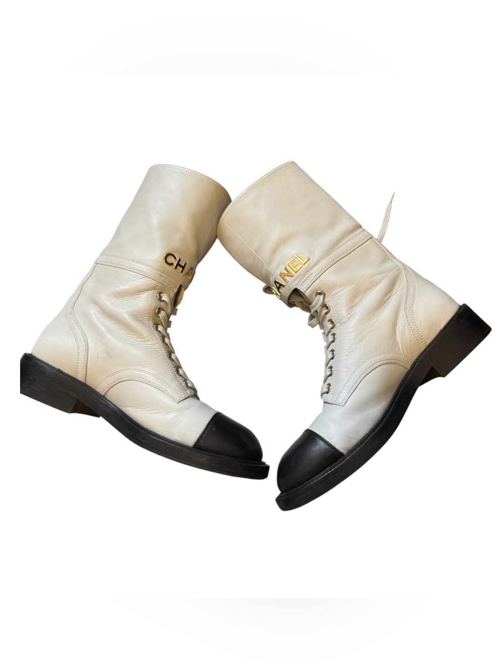 CHANEL Grey black Leather Lace-Up Boots with Black Cap Toe and Gold Logo Strap - Picture 8 of 16